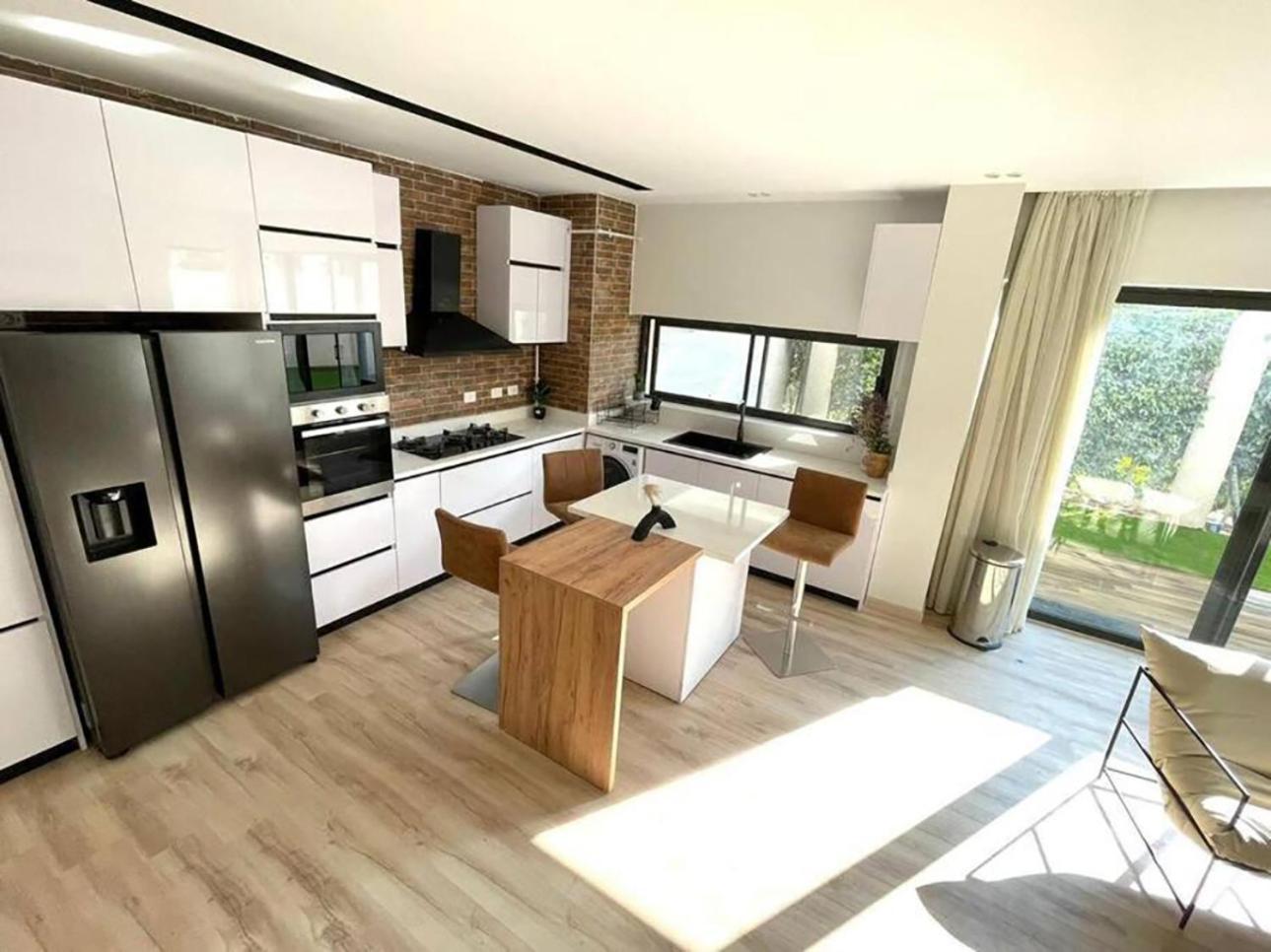 Ground Apartment 2-Bedrooms In Lake View Residence Amazing Price! New Cairo Dış mekan fotoğraf